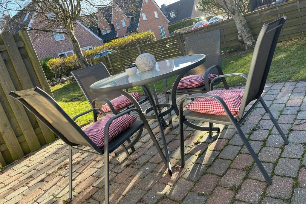 Strandapartment In Westerland Fuer 2-4 Personen Exterior foto